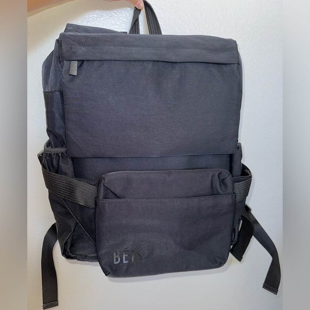 Beis The Ultimate Diaper Backpack